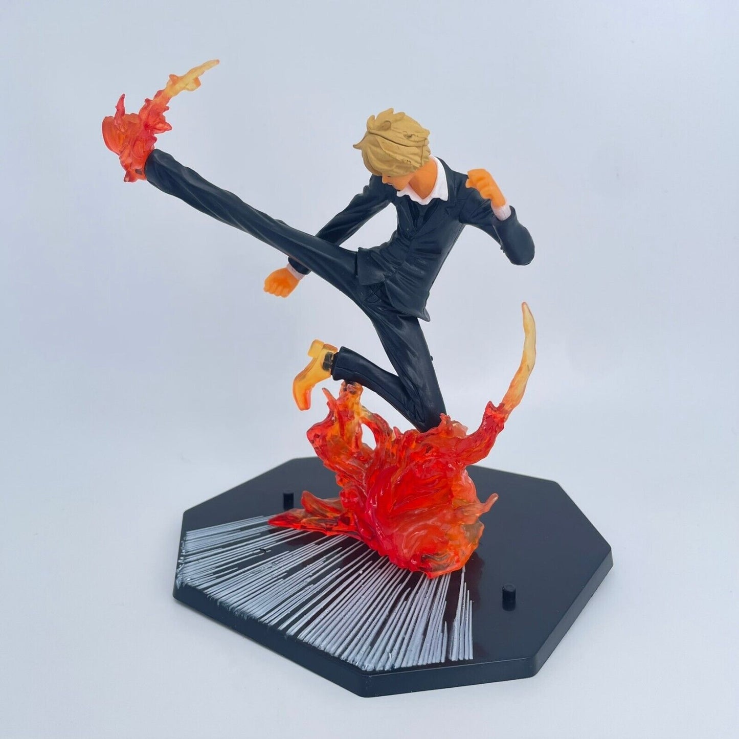 Figurine One Piece Vinsmoke Sanji Battle Version